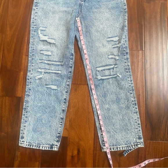 Vervet Womens Jeans Size 28 Blue Light Wash Denim Mom Distressed Pants Bottoms - Picture 4 of 7